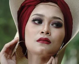 Celebrity Makeup Looks You Can Recreate