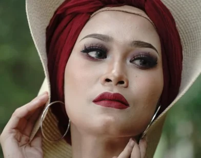 Celebrity Makeup Looks You Can Recreate