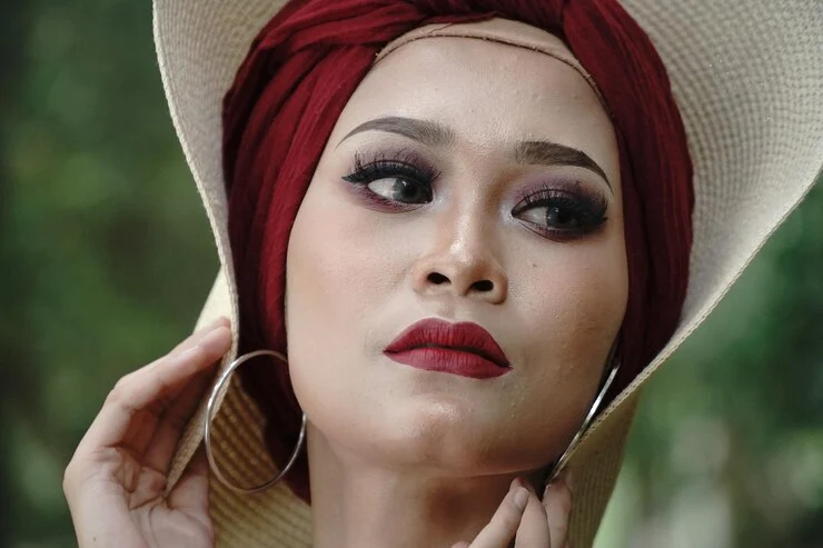 Celebrity Makeup Looks You Can Recreate