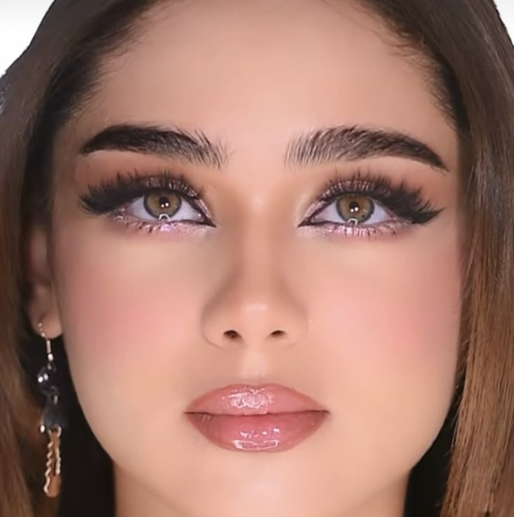Eye Makeup Ideas for Different Eye Shapes