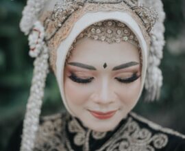 Top Celebrity Makeup Styles for 2025