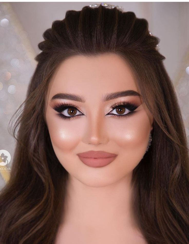 Bold Eye Look