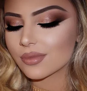 Step-by-Step Guide to Perfecting Your Eye Makeup