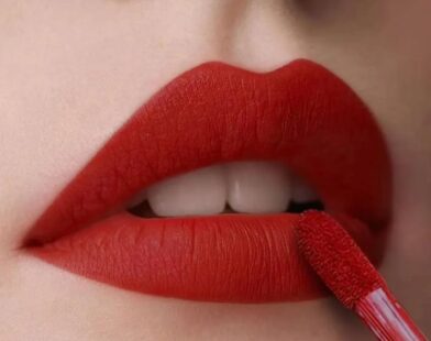 How to Make Your Lipstick Last All Day