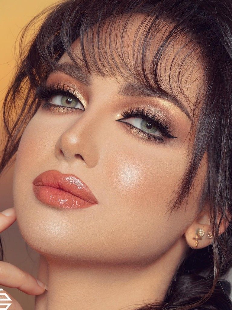 Glam Sparkly Eyes