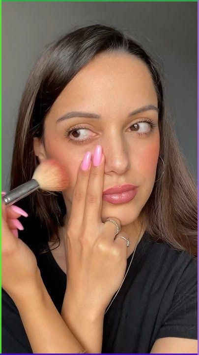 How to apply blush