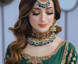 How to Incorporate Bold Colors into Your Makeup