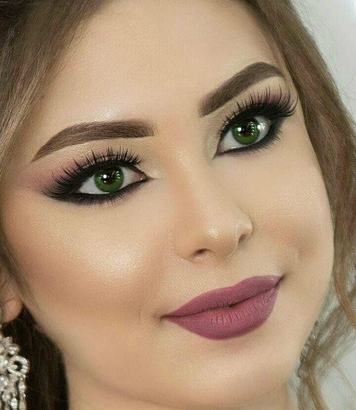Glow with Celebrity Makeup Tips