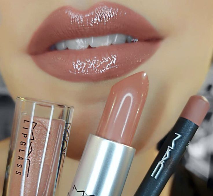 Lip Primer and Lip Gloss