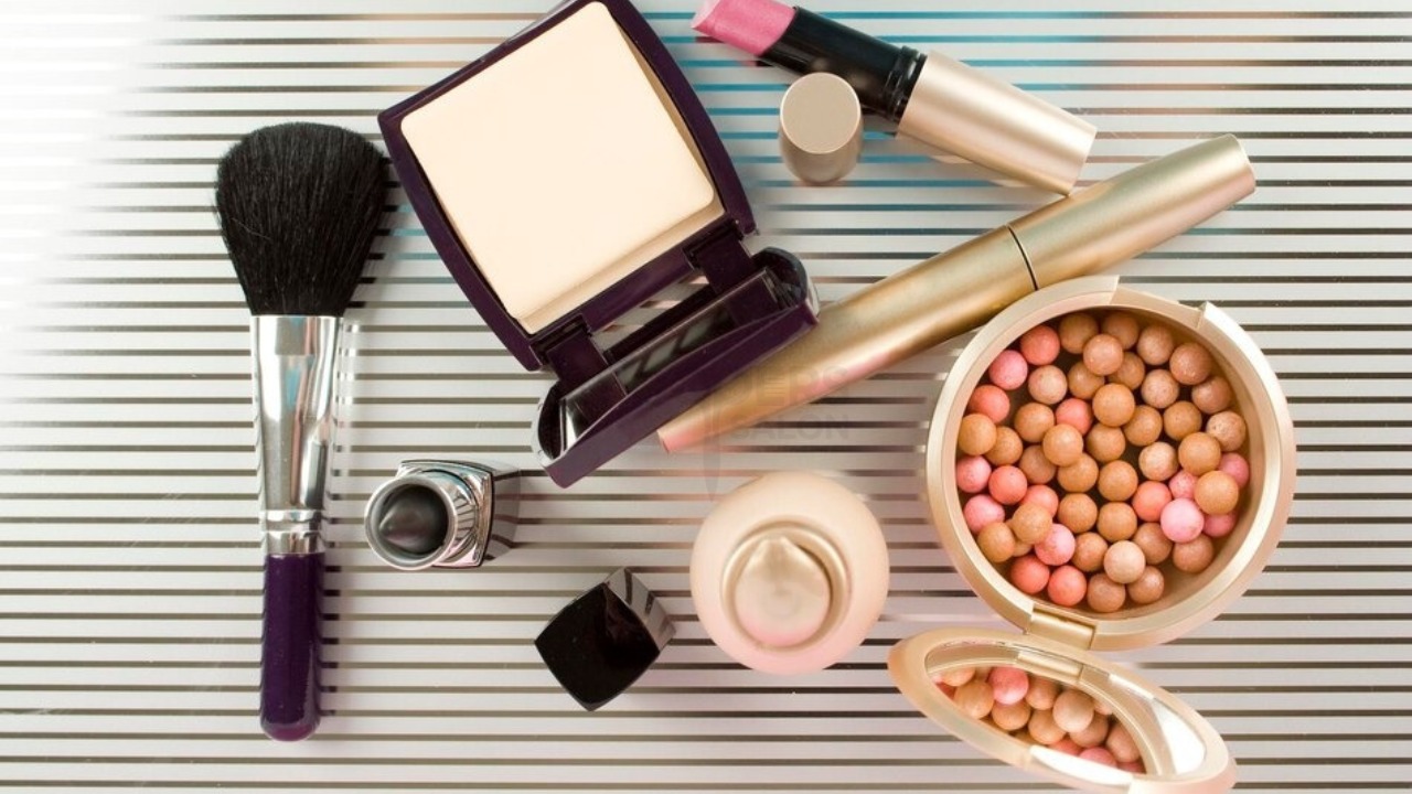 Celebrity makeup dupes | Affordable beauty products | Makeup dupes under budget