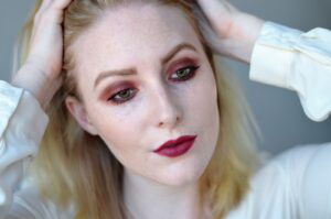 Bronze eyeshadow | Smokey eye for hazel eyes | Green eye makeuWarm