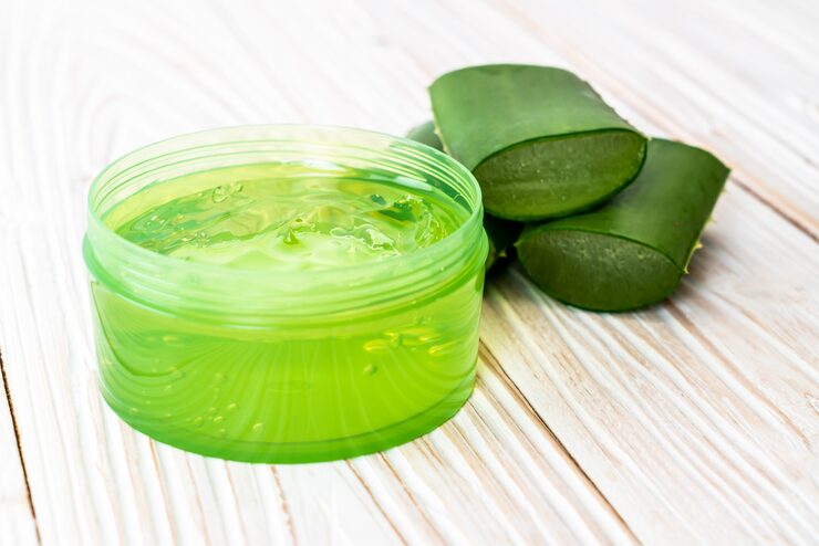 Top Moisturizers for Dry Skin You Must Try 1 Aloe cream​