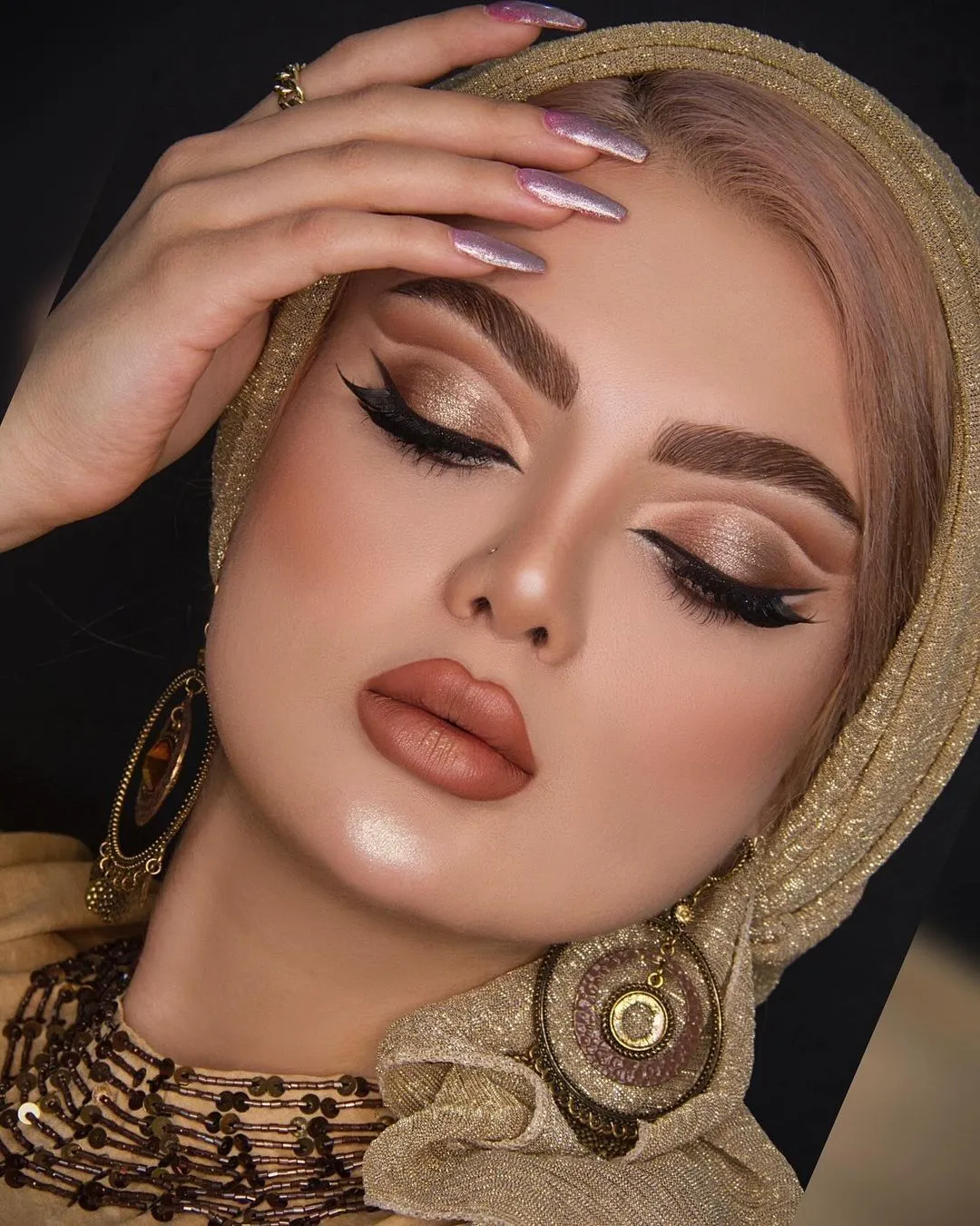 Day to Night Makeup Transitions