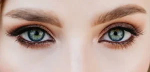 Dark eye makeup look | Smoky eyes step-by-step | Makeup tips for eyes
