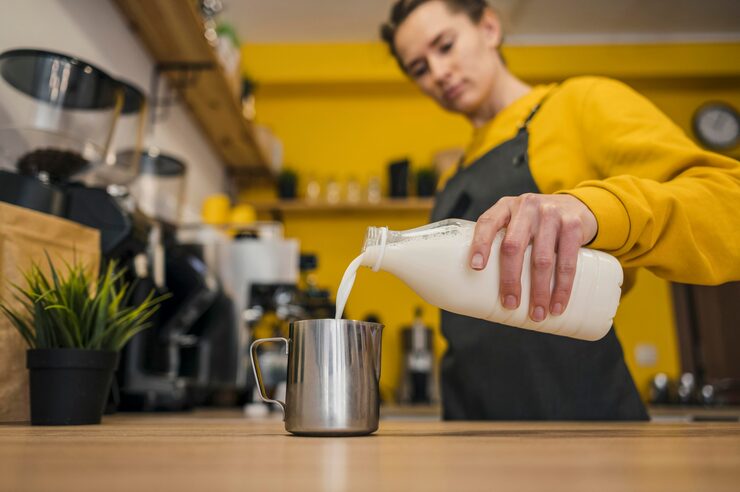 Wash the milk​