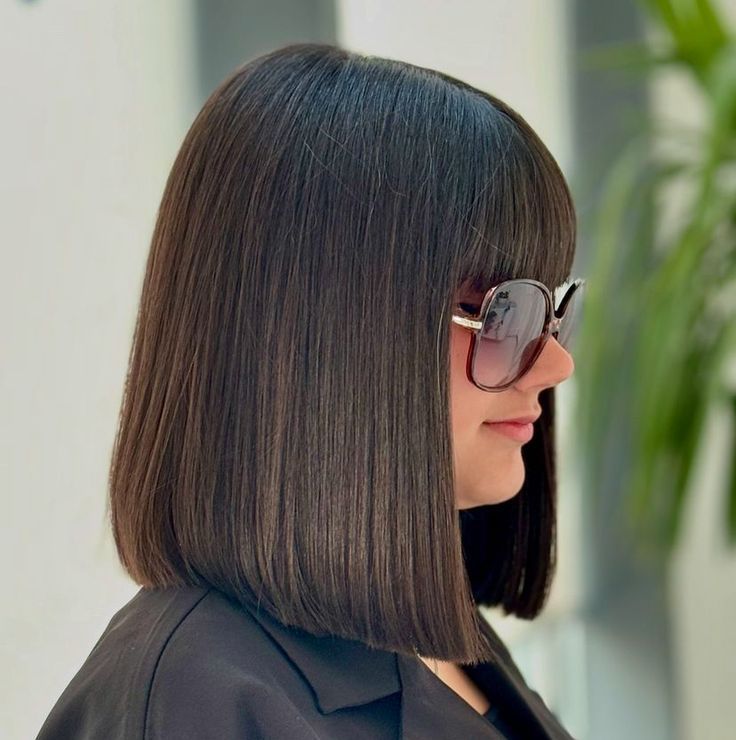 Chic bob medium cut​