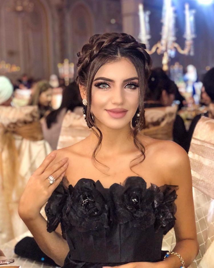 Updo Hairstyles with Braids for Trendy Looks