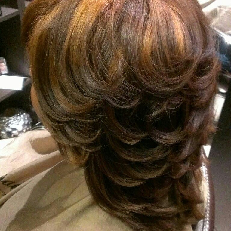 medium hairstyles 2025