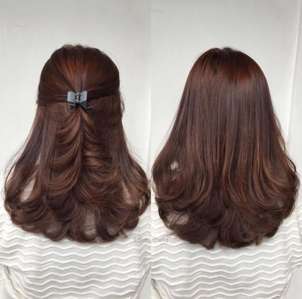 Easy Medium Hairstyles for Office and Work Days 2 Medium hair